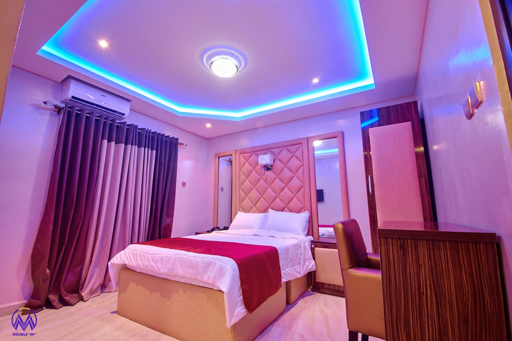 Double M Exquisite Suites And Lounge Lekki Ogombo Exterior photo